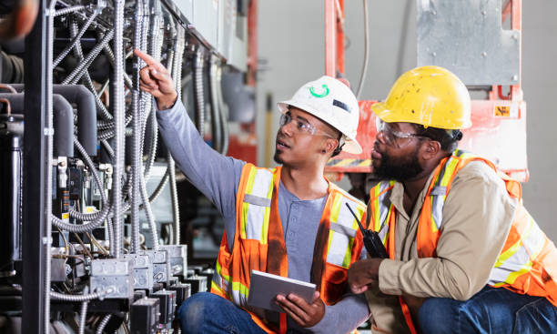 Best 24-Hour Electrician  in Brooklyn, IN